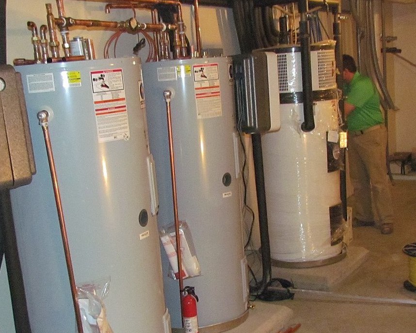 1600px-Storage_tanks_that_comprise_the_NZERTF’s_domestic_hot_water_system-1